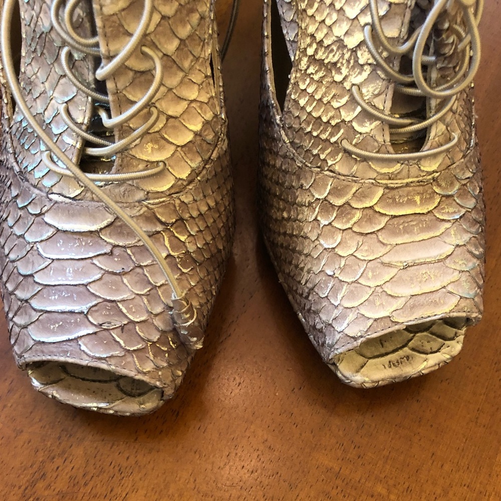 Stuart Weitzman Snake-Print Heels - image 5